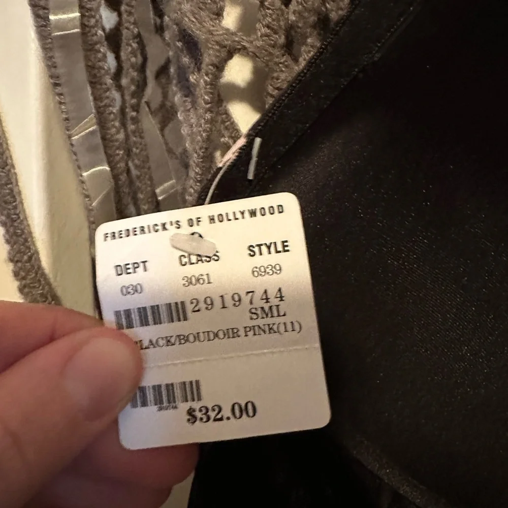 NWT Fredericks of Hollywood Bralette S